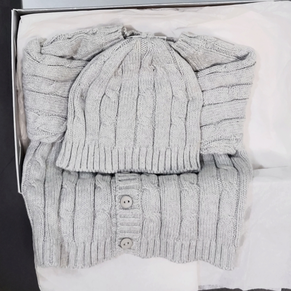 Elegant Baby knit sweater and hat set size 6m in Nieman Marcus box